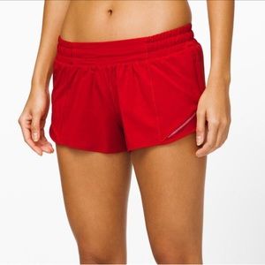 LULULEMON HOTTY HOT 2.5” - RED